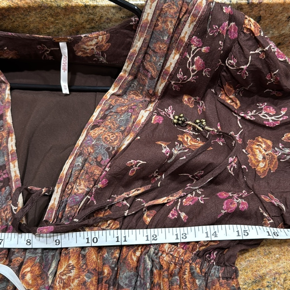 Lysette Floral Maxi Dress. Size XS - Picture 9 of 11
